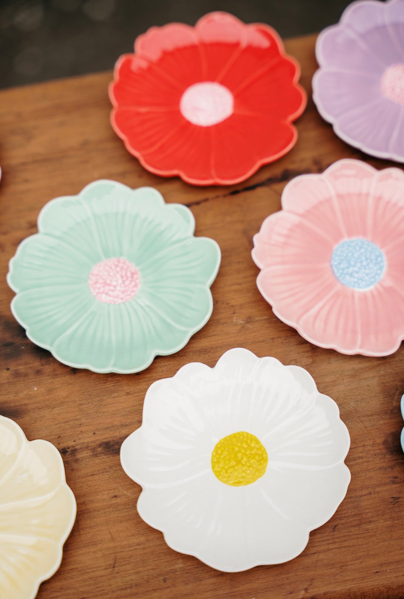 flower shaped plates