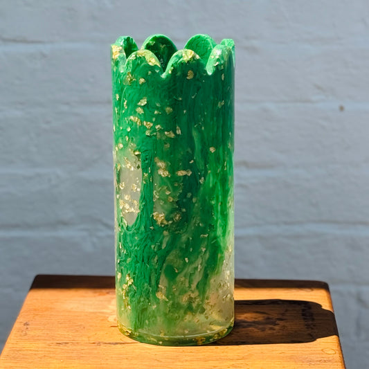 Large Resin Scallop Vase - Emerald Green