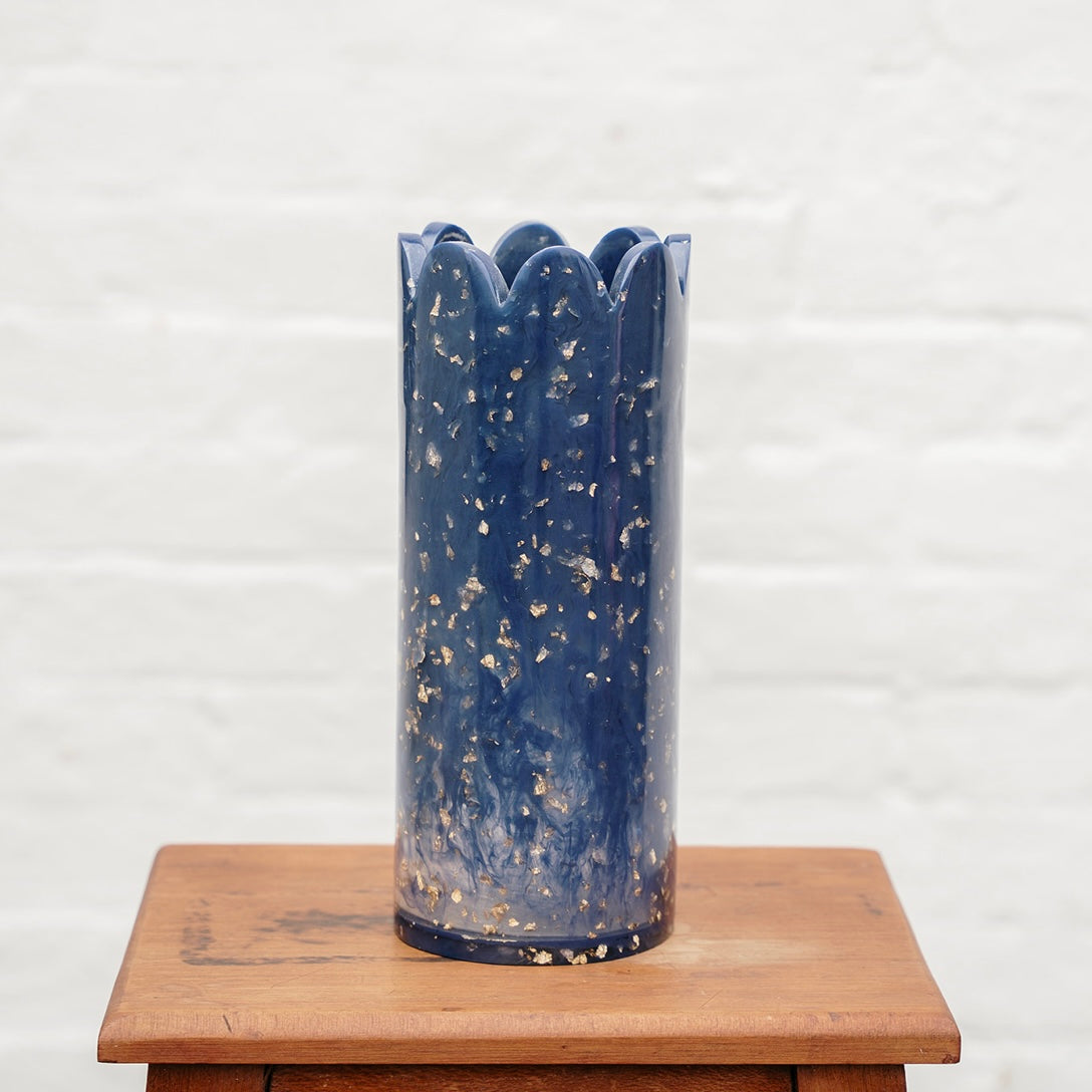 Large Resin Scallop Vase - Navy